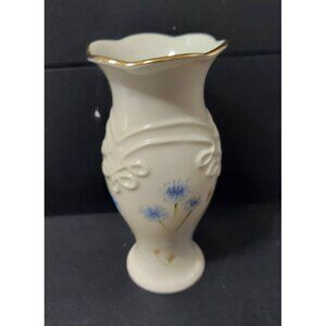 Vintage Lennox Elegant Porcelain Vase White Gold Trim Blue Floral T03 Y